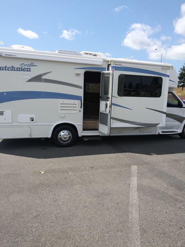This rv is class b sleeps 4 loaded two slides for Sale in Bonney Lake