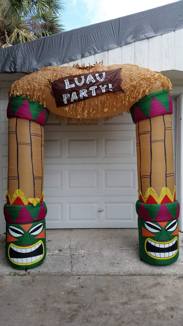 inflatable tiki