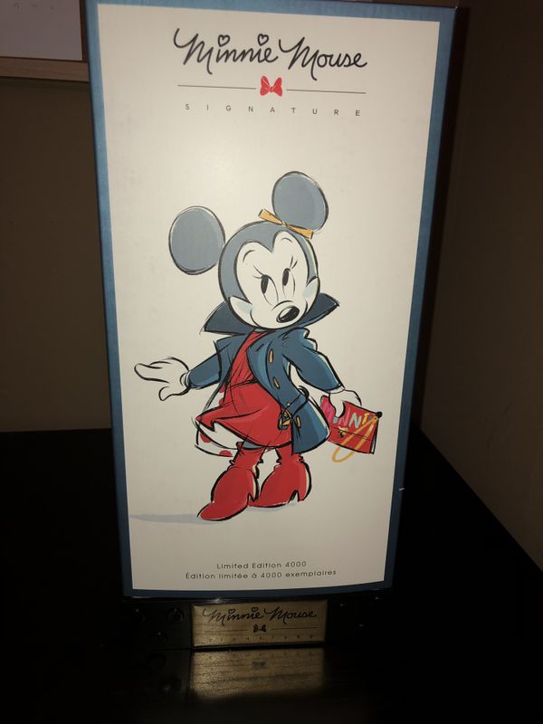 minnie mouse signature doll 2019