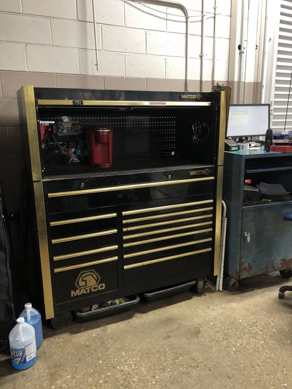 Matco toolbox with hutch and matco cart 3000 OBO for Sale in