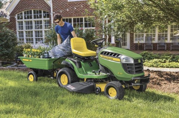 John Deere D130-42 riding lawn mower & tractor. Model # BG21070 for ...