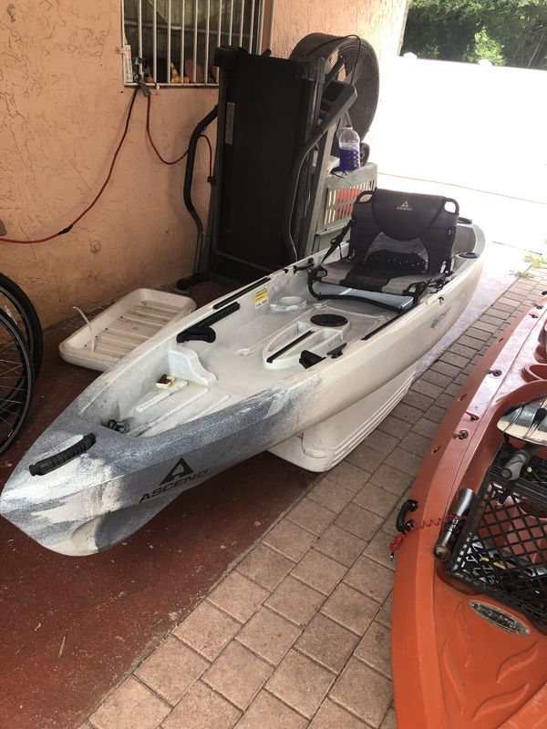  Ascend fishing kayak for Sale in Hialeah FL - OfferUp