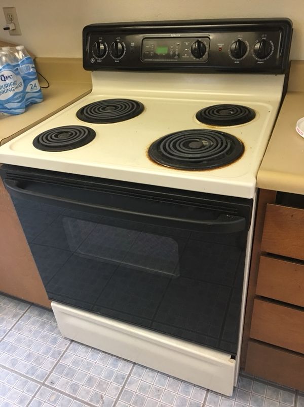 GE Spectra self cleaning electric stove for Sale in Kent, WA - OfferUp