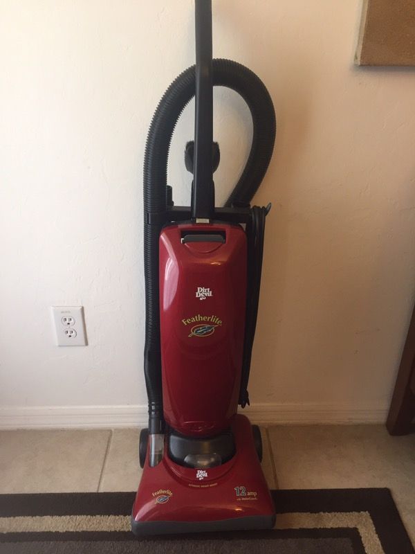 Dirt Devil Featherlite 12 amp Vacuum for Sale in Lehigh Acres, FL - OfferUp