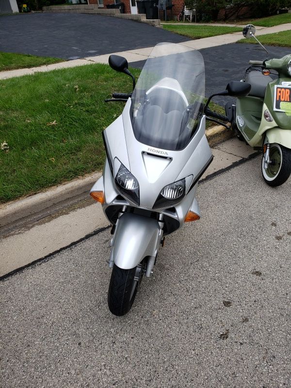 2001 Honda reflex scooter,250cc, motorcycle. 250cc. for Sale in