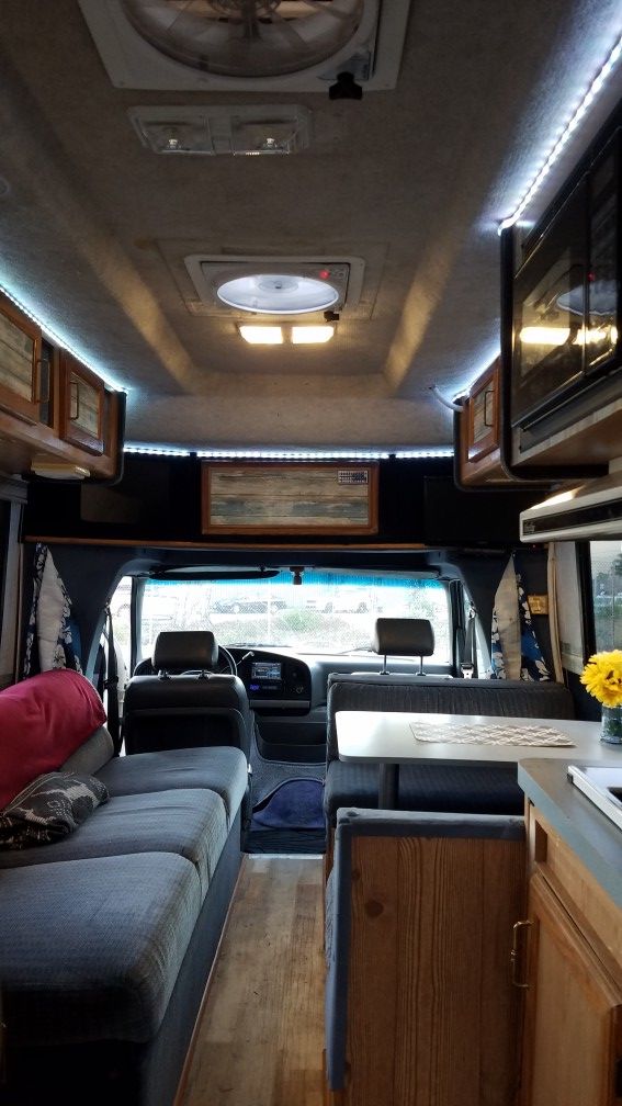 1995 Ford E350 Chinook, upgraded + solar! for Sale in San Francisco, CA