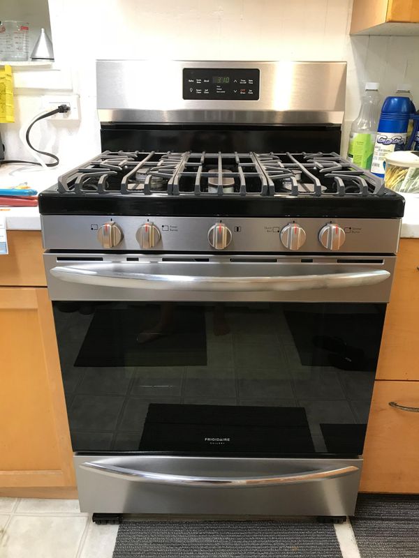 Frigidaire Gallery Gas Stove/Oven for Sale in Hamilton, OH ...