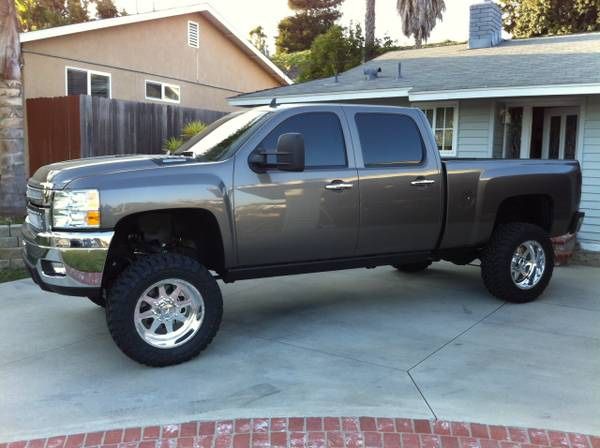 2011 Chevy 2500HD Duramax for Sale in Costa Mesa, CA - OfferUp