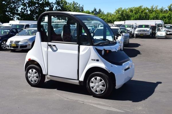 The classic car market is booming, and many people are looking to get their hands on a piece of american automotive history. 2017 GEM E2 Electric Car for Sale in Springfield, OR - OfferUp