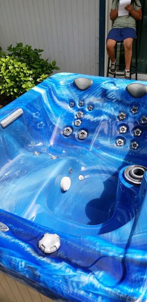 marquis-2-person-lounger-hot-tub-for-sale-in-sumner-wa-offerup