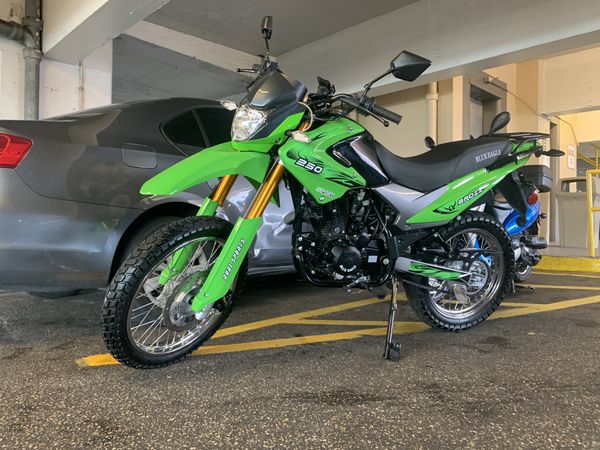 brozz 250cc enduro motorcycle