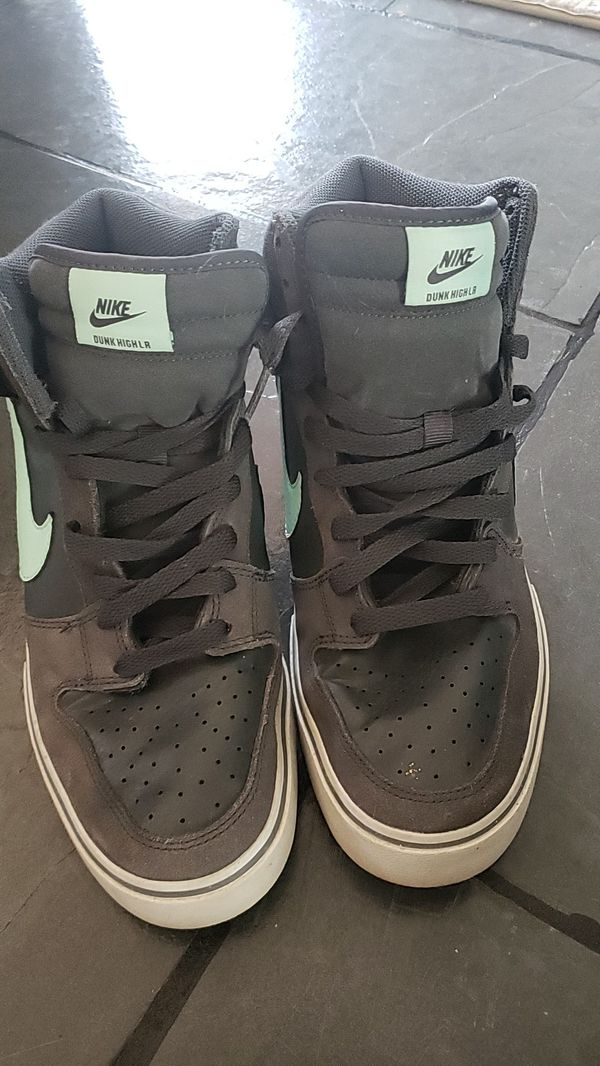 NIKE (DRUNK HIGH LA) mans size 10 shoes for Sale in Nowthen, MN - OfferUp