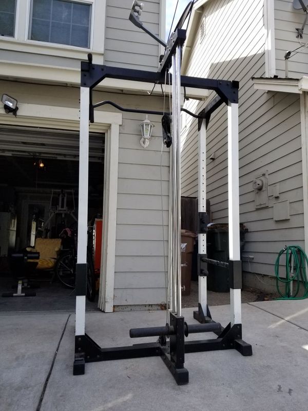 PRICE DROP!!!!!!!! Club Weider 560 Squat Rack for Sale in Antioch, CA