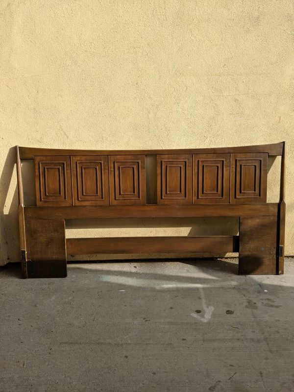 MCM Broyhill Sculptra King Bed Headboard for Sale in Los Angeles, CA