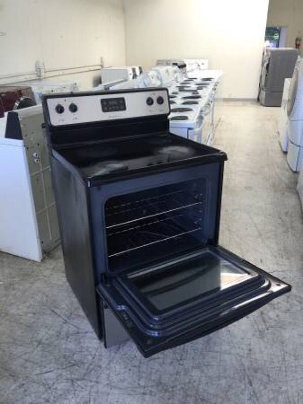 Frigidaire Glass Top Electric Stove for Sale in San Jose, CA OfferUp