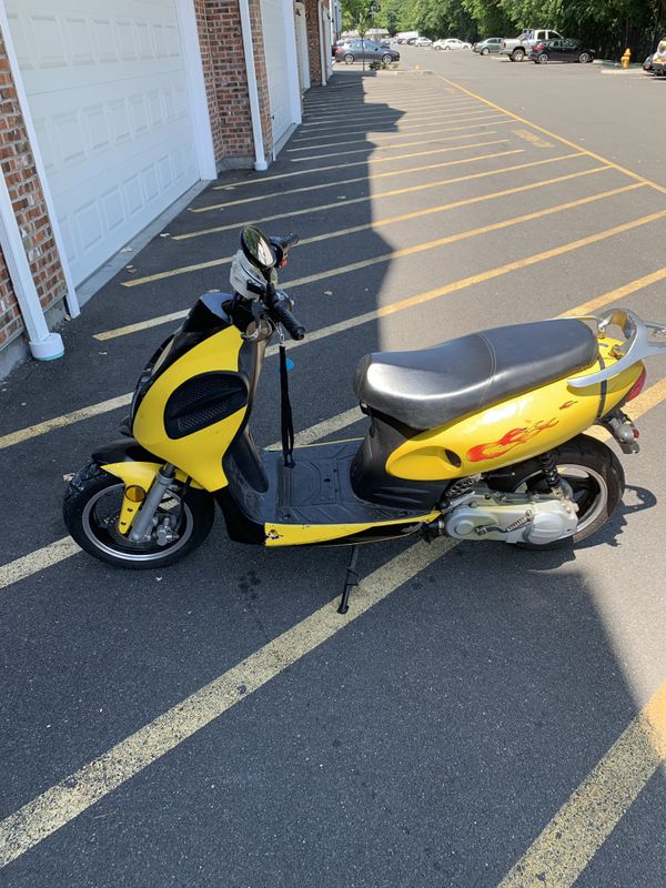 50cc scooter/ Moped for Sale in Danbury, CT OfferUp