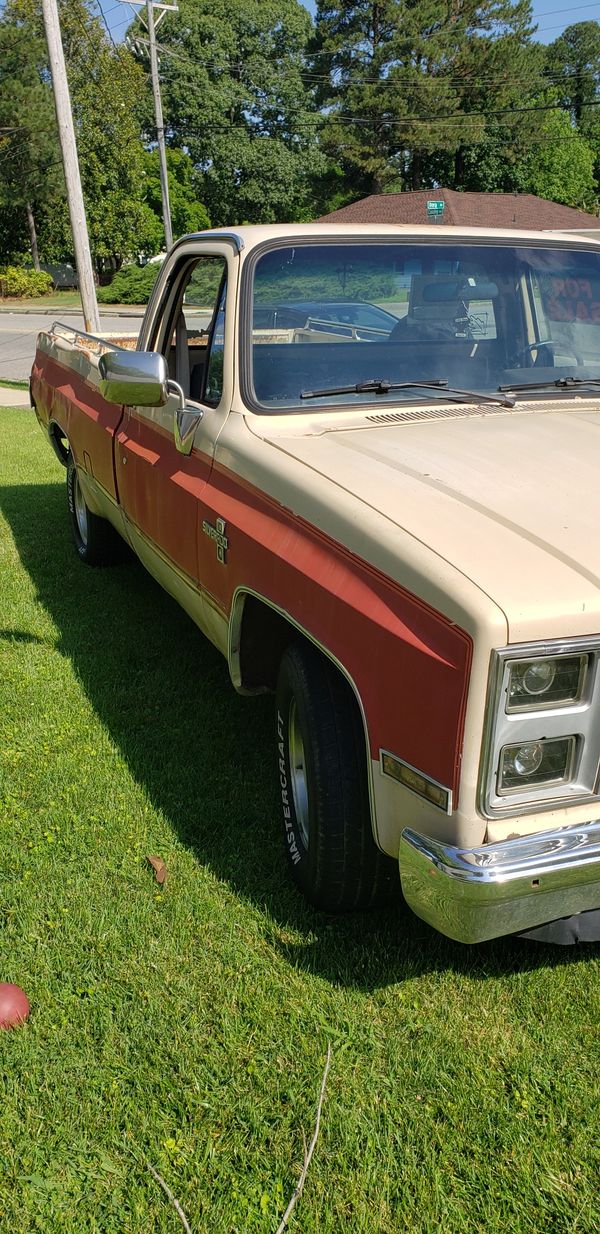 1987 Chevy Silverado c10 truck classic for Sale in Newport News, VA