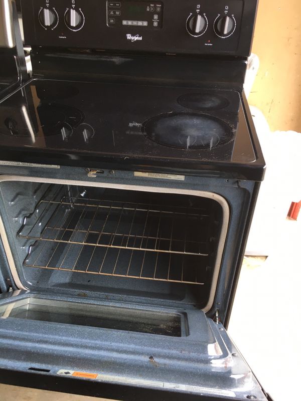 Whirlpool Black electric stove 249 pick up in Decatur for Sale