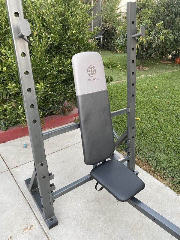 gold's gym bench and rack