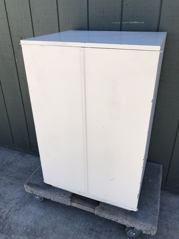 Karlson 15" Speaker Enclosure Woth Doors for Sale in Hayward