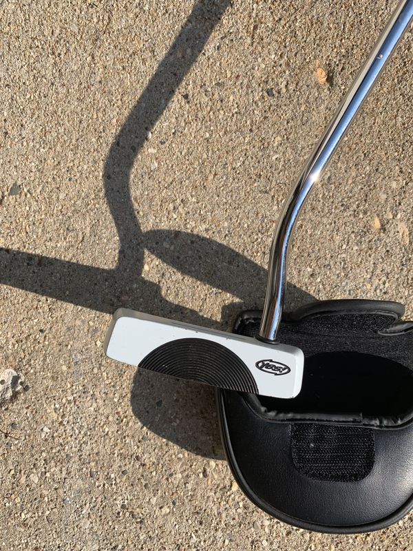 Yes! Belly putter for Sale in Lombard, IL OfferUp