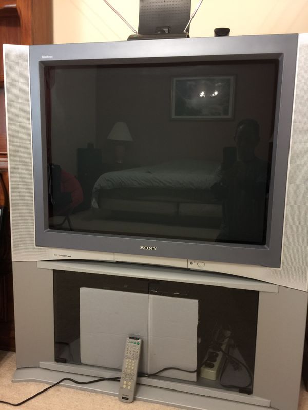 Sony FD Triniton Wega KVFV310 36” CRT tv for Sale in Pasadena, TX