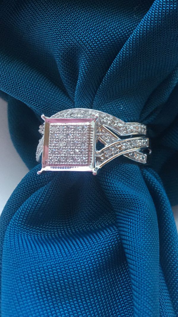 10 Kt solid white gold diamond rings size 7 for Sale in Mountlake Terrace, WA - OfferUp