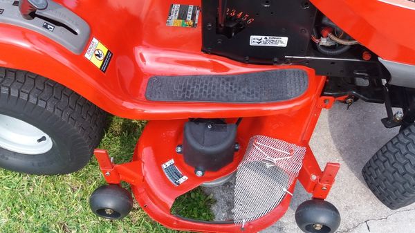 YTH 2148 Husqvarna riding ride on mower 21 HP Hydrostatic transmission ...