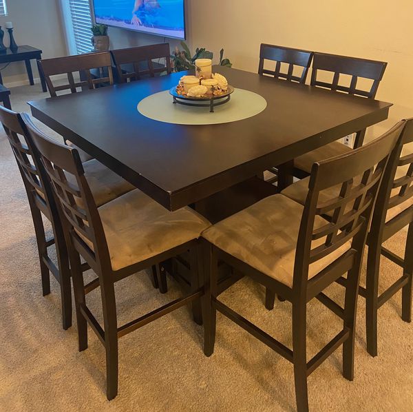 Brown Dining Room Table - 8 seats for Sale in La Habra Heights, CA