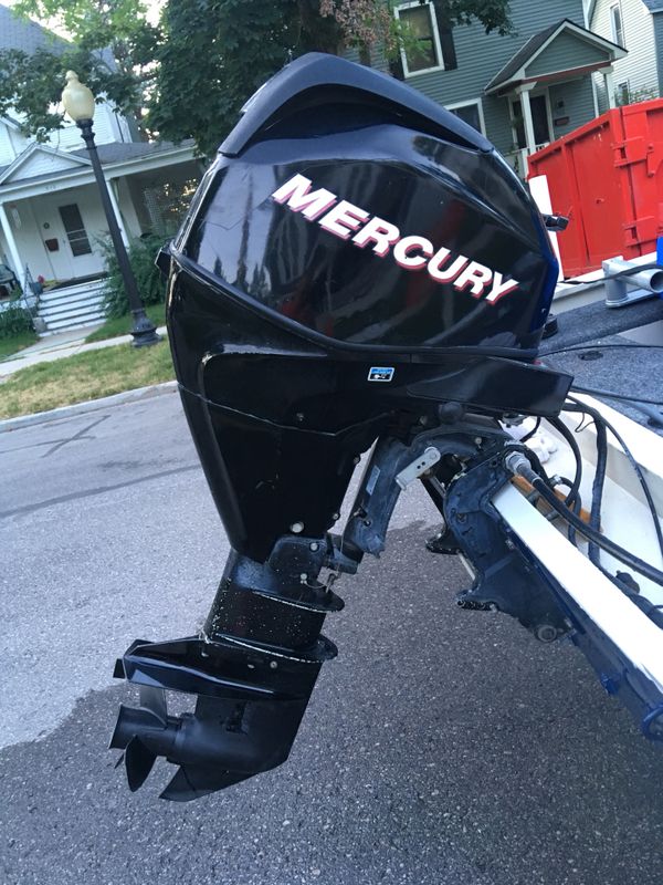 25 Horse Mercury Outboard four stroke for Sale in Traverse City, MI ...