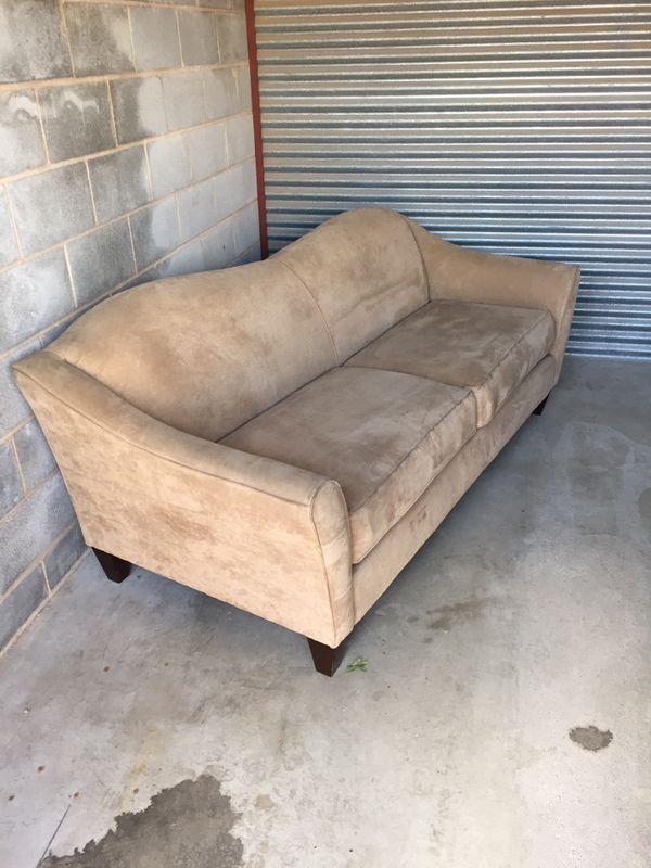 Lazy Boy Couch for Sale in San Angelo, TX - OfferUp