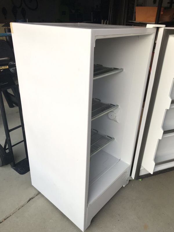 GE stand up chest freezer for Sale in Strongsville, OH OfferUp