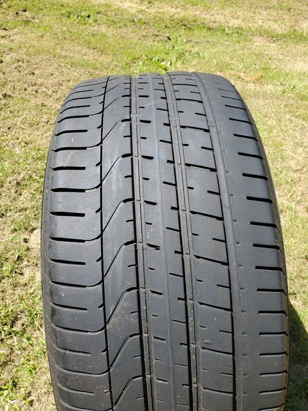 Pirelli P ZERO summer tires 275/40 ZR20 super low miles! for Sale in Olalla, WA OfferUp