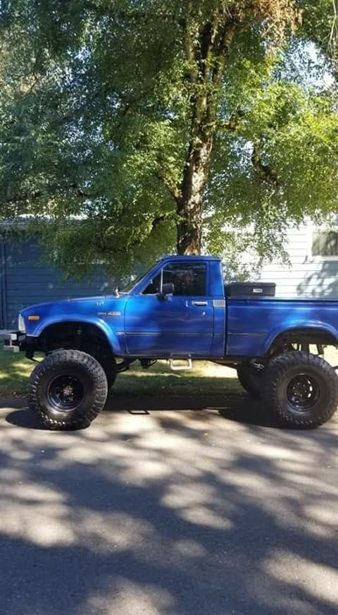 Toyota pickup 82 4x4 for Sale in Portland, OR - OfferUp