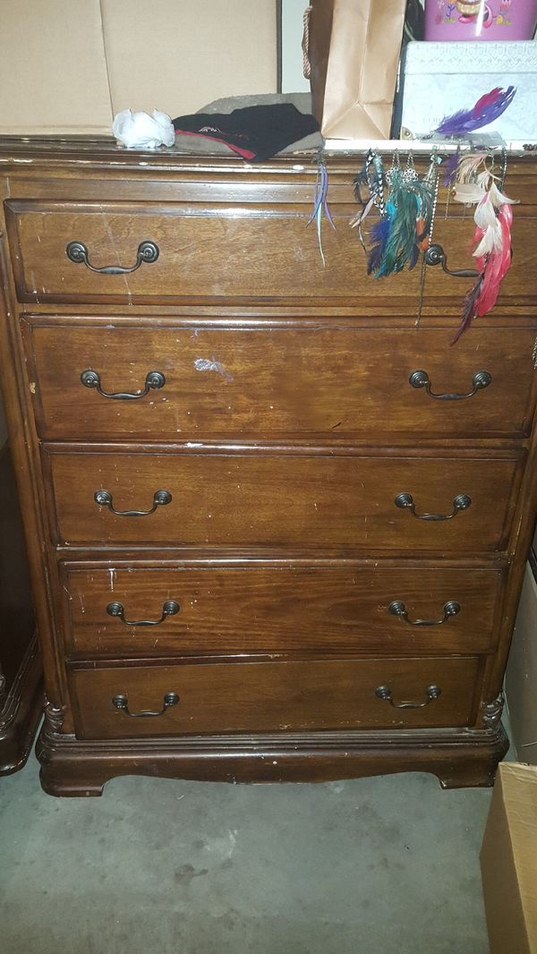 Bedroom furniture set for Sale in Lubbock, TX - OfferUp