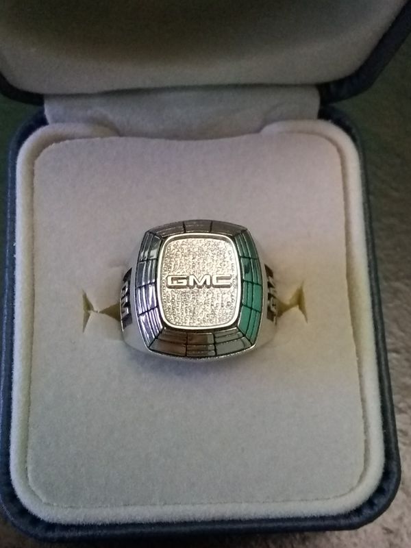 10K White Gold Men's Ring GMC Mark of Excellence Award Ring NEVER WORN