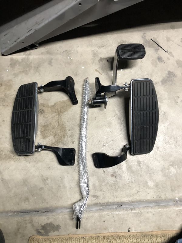 HarleyDavidson Dyna Defender Floorboards/ Forward controls for Sale in