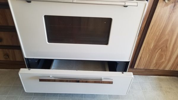 70's Gaffer and Sattler Electric Stove for Sale in Sumner, WA - OfferUp