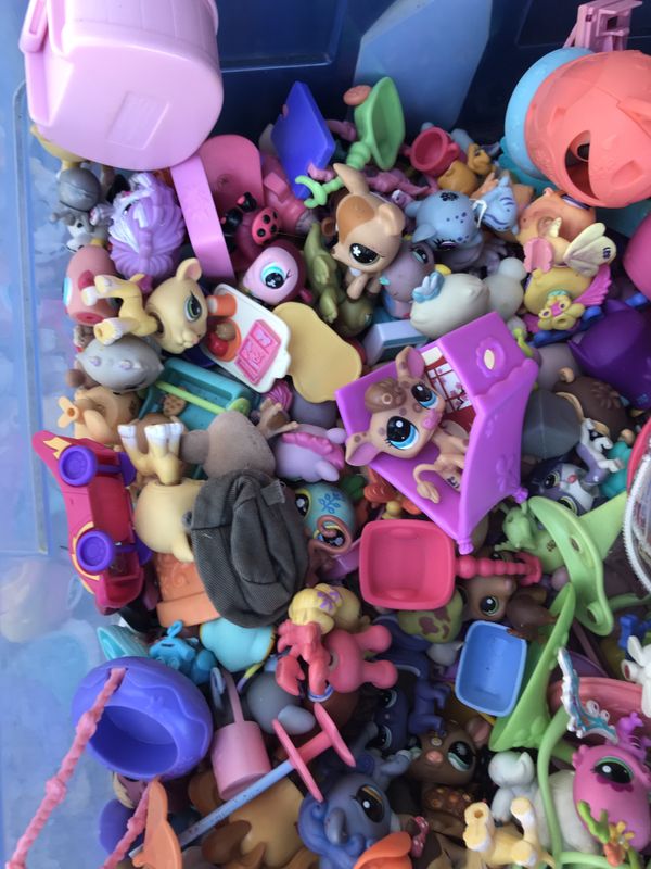 Garage sale today 5/19, LPS / Littlest pet shops for Sale in Spring ...