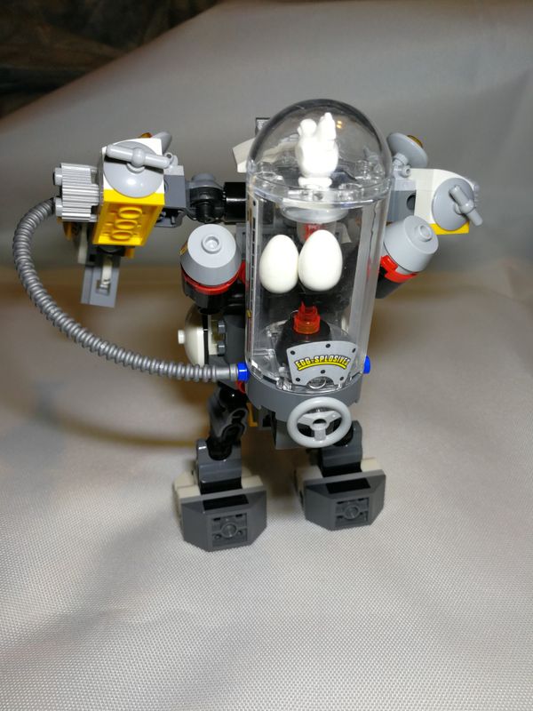 lego egghead minifigure