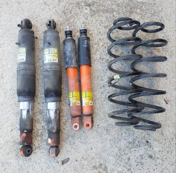 2005 GMC Yukon Denali Air Ride Suspension for Sale in Chula Vista, CA