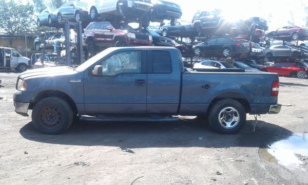 Ford f150 for parts out 2006 for Sale in Opa-locka, FL - OfferUp