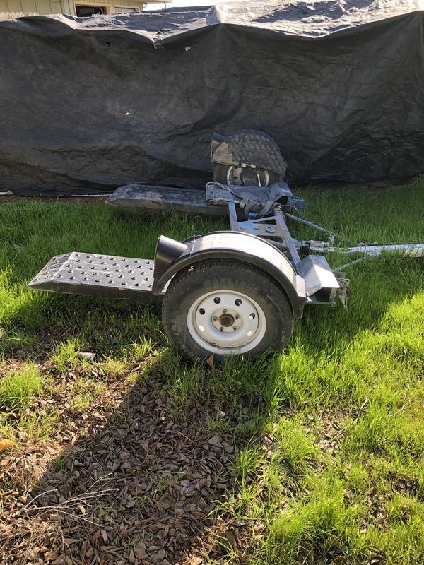 Tow dolly with 3500lb winch for Sale in Woodland, CA - OfferUp