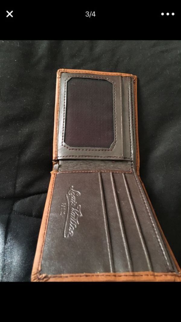 Louis Vuitton wallet for Sale in Nashville, TN - OfferUp