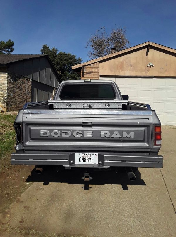 89 Dodge Ram 50 V8 for Sale in Crowley, TX - OfferUp