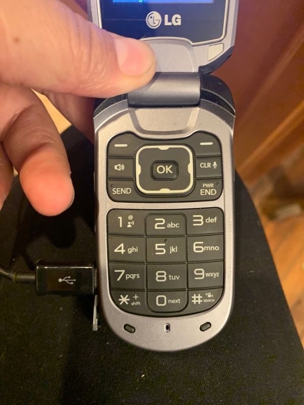 Verizon LG flip phone for Sale in Hawthorne, CA OfferUp