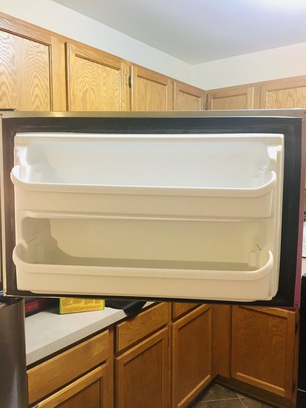 Kenmore Refrigerator Model AD18 (Good condition) for Sale in
