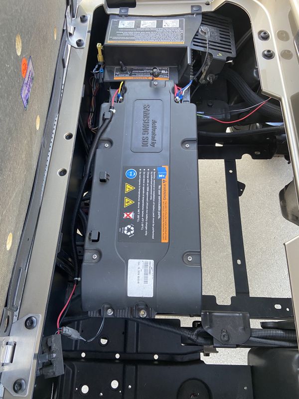 2018 EZGO RXV Elite Golf cart Street legal. Lithium battery for Sale in