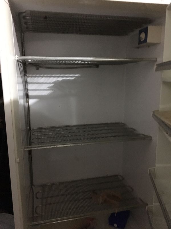 Stand up deep freezer. Works great. for Sale in Dickinson, TX OfferUp