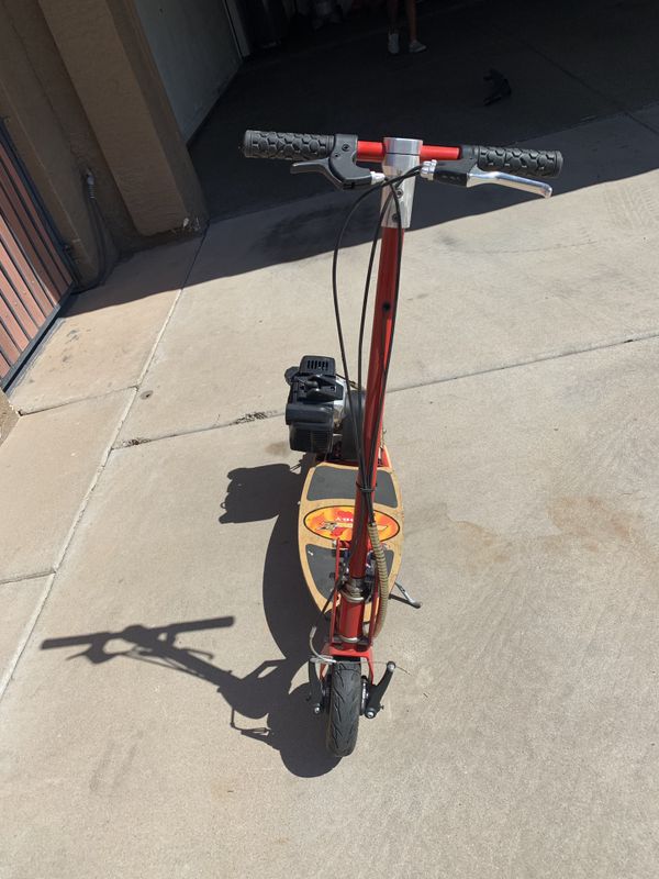Bladez 26cc Gas Scooter for Sale in Peoria, AZ OfferUp